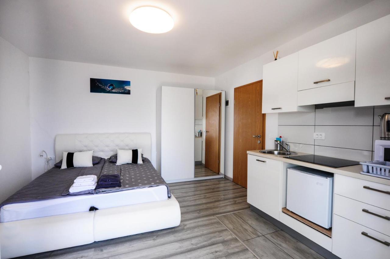 Bellevue Molet Apartments 코페르 외부 사진