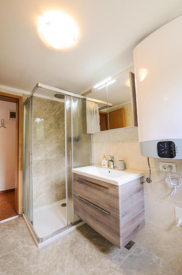 Bellevue Molet Apartments 코페르 외부 사진